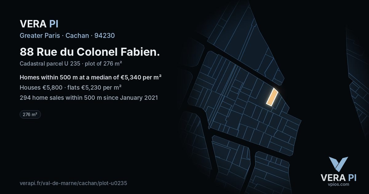 88 Rue du Colonel Fabien, Cachan at night – the plot lit, the parcels around coloured by the prices near them