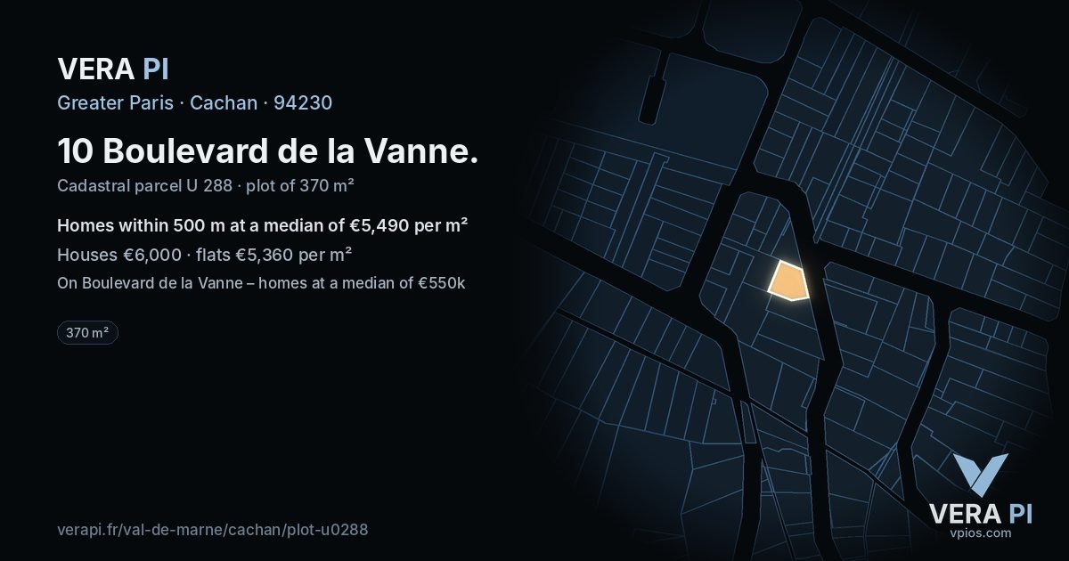 10 Boulevard de la Vanne, Cachan at night – the plot lit, the parcels around coloured by the prices near them