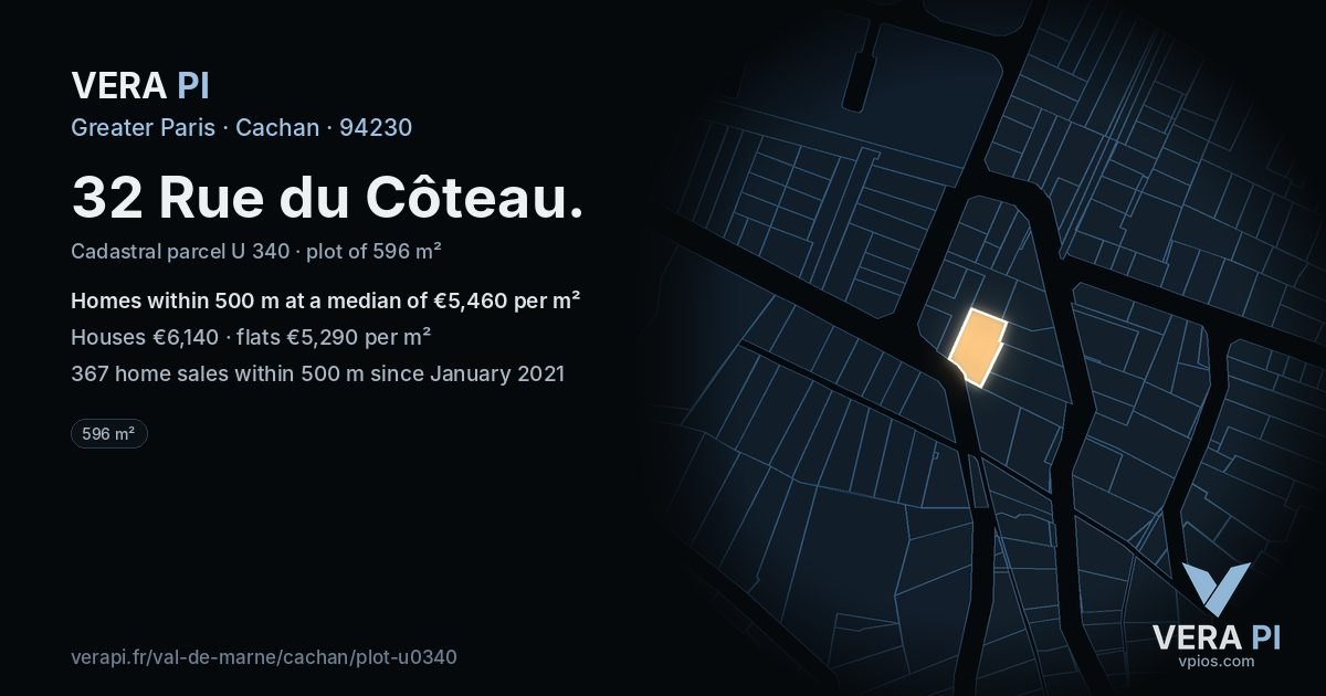 32 Rue du Côteau, Cachan at night – the plot lit, the parcels around coloured by the prices near them