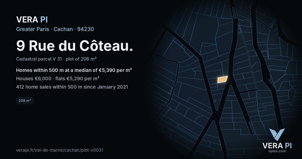 9 Rue du Côteau, Cachan at night – the plot lit, the parcels around coloured by the prices near them