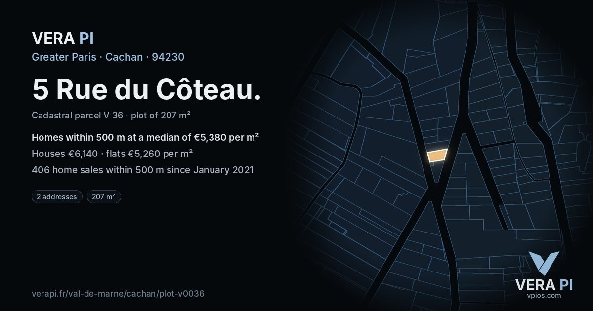 5 Rue du Côteau, Cachan at night – the plot lit, the parcels around coloured by the prices near them
