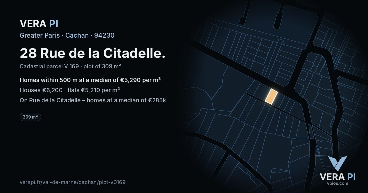 28 Rue de la Citadelle, Cachan at night – the plot lit, the parcels around coloured by the prices near them