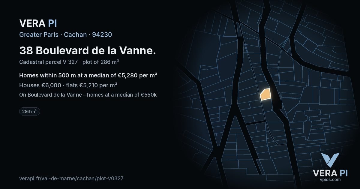 38 Boulevard de la Vanne, Cachan at night – the plot lit, the parcels around coloured by the prices near them