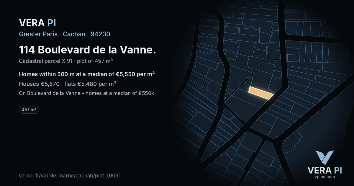 114 Boulevard de la Vanne, Cachan at night – the plot lit, the parcels around coloured by the prices near them