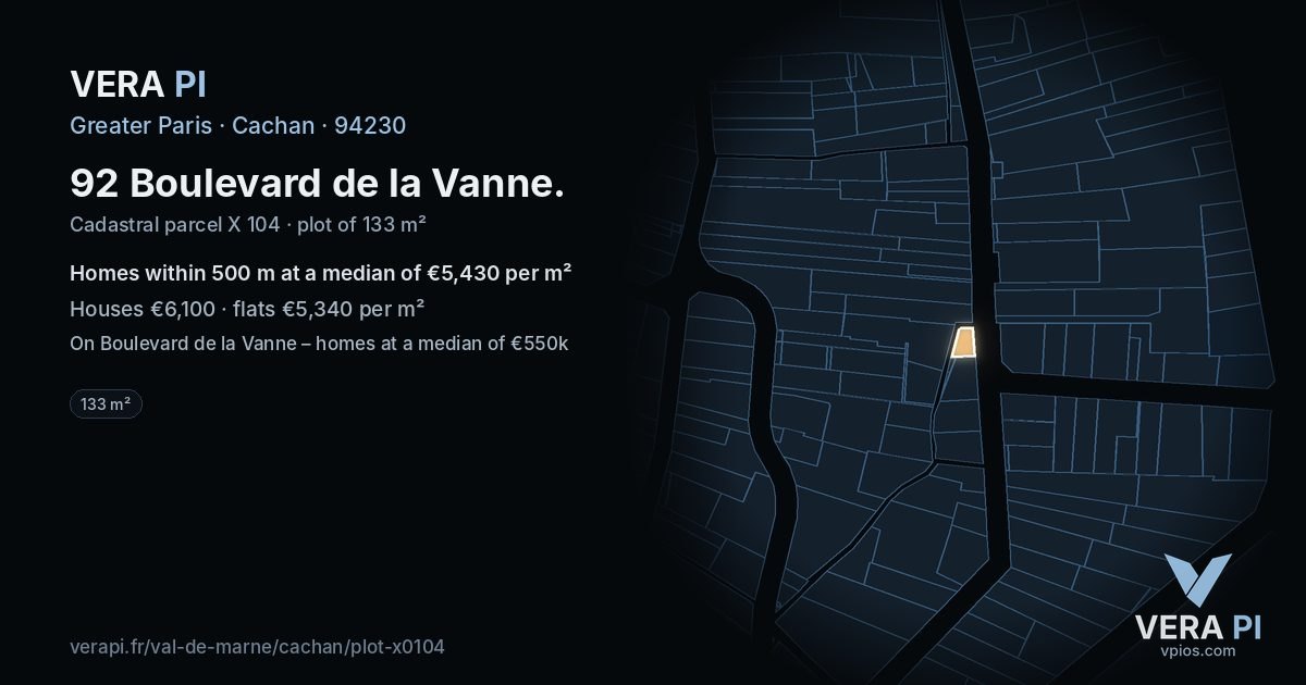 92 Boulevard de la Vanne, Cachan at night – the plot lit, the parcels around coloured by the prices near them