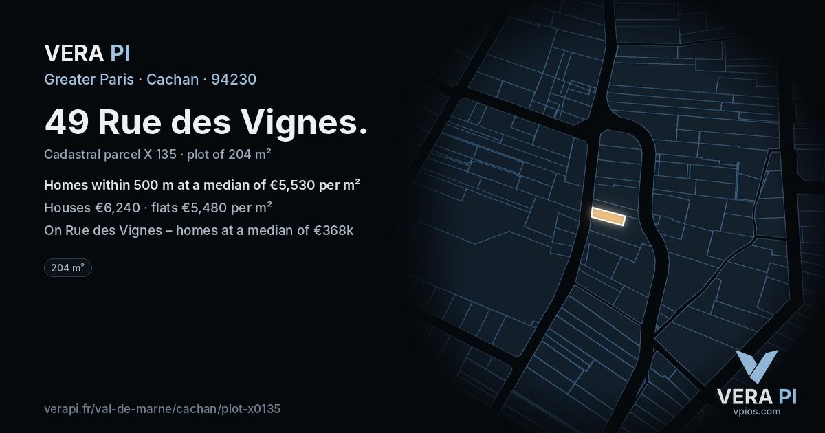 49 Rue des Vignes, Cachan at night – the plot lit, the parcels around coloured by the prices near them