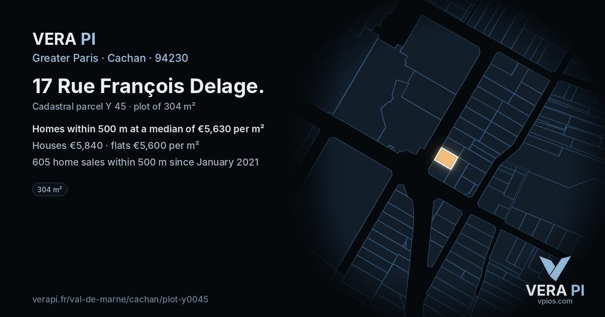 17 Rue François Delage, Cachan at night – the plot lit, the parcels around coloured by the prices near them