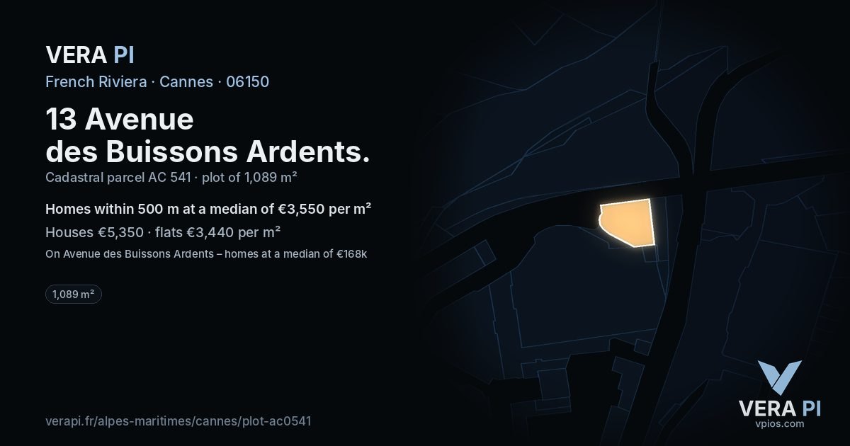 13 Avenue des Buissons Ardents, Cannes at night – the plot lit, the parcels around coloured by the prices near them