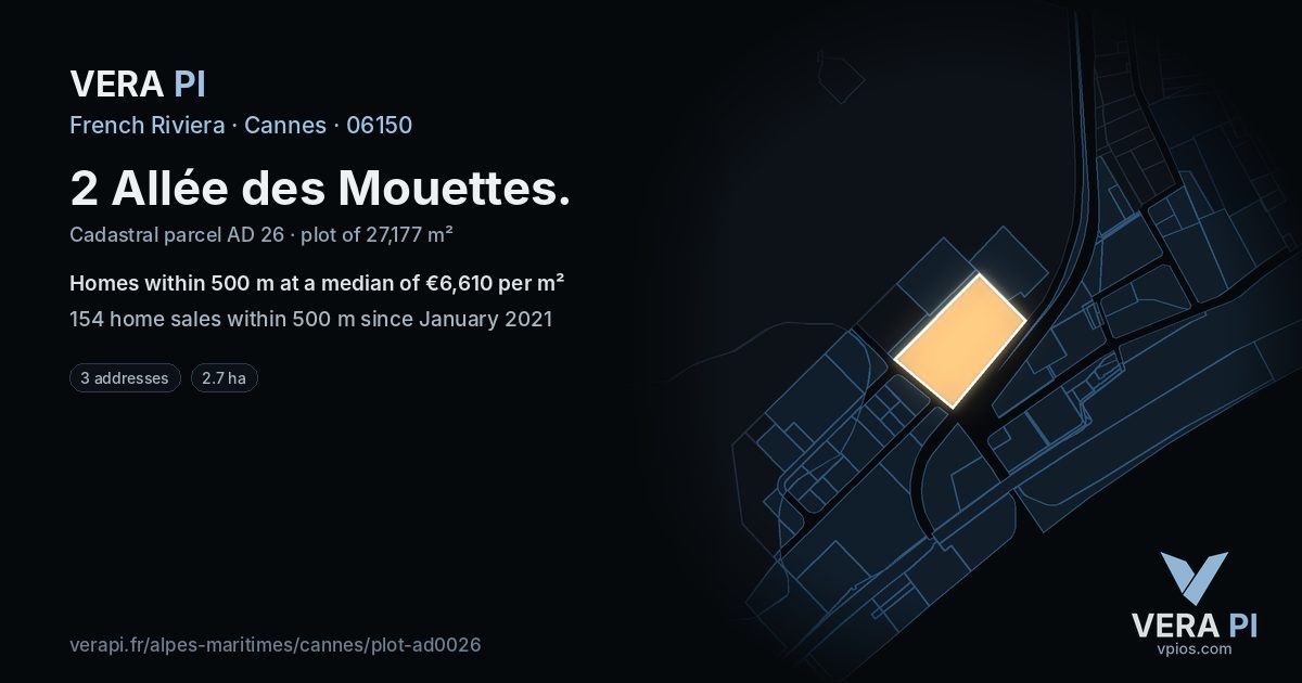 2 Allée des Mouettes, Cannes at night – the plot lit, the parcels around coloured by the prices near them