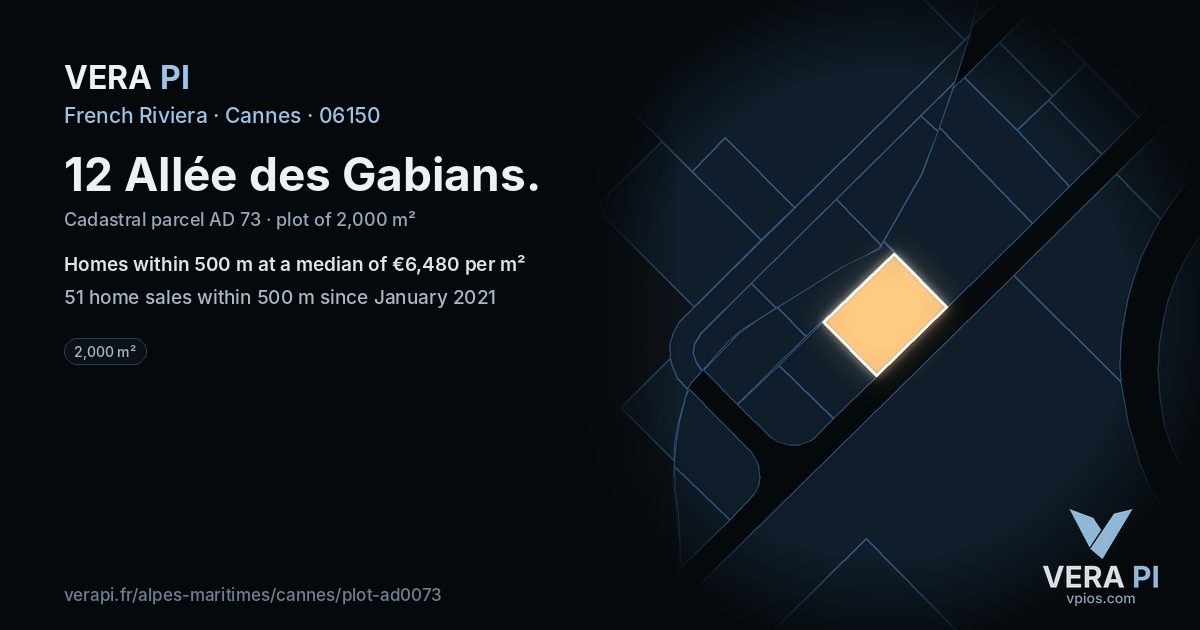12 Allée des Gabians, Cannes at night – the plot lit, the parcels around coloured by the prices near them