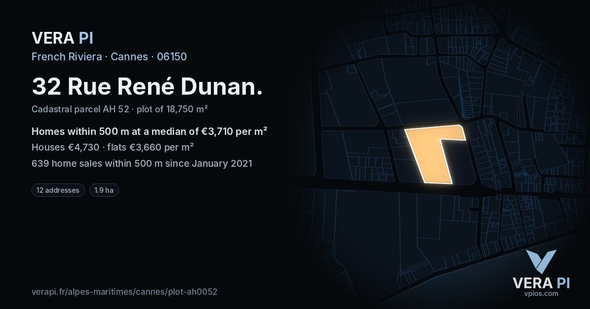 32 Rue René Dunan, Cannes at night – the plot lit, the parcels around coloured by the prices near them