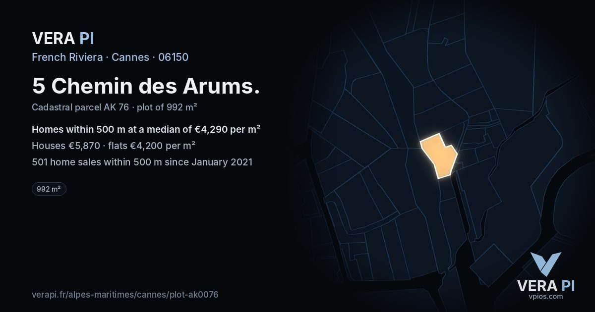 5 Chemin des Arums, Cannes at night – the plot lit, the parcels around coloured by the prices near them