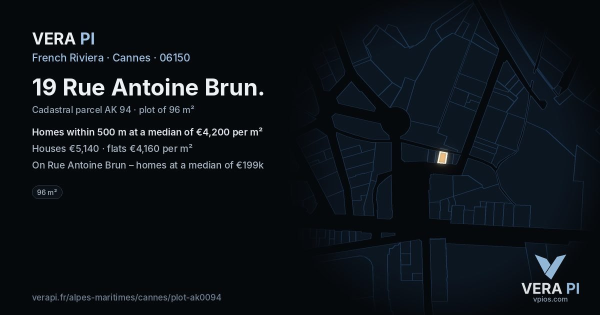 19 Rue Antoine Brun, Cannes at night – the plot lit, the parcels around coloured by the prices near them