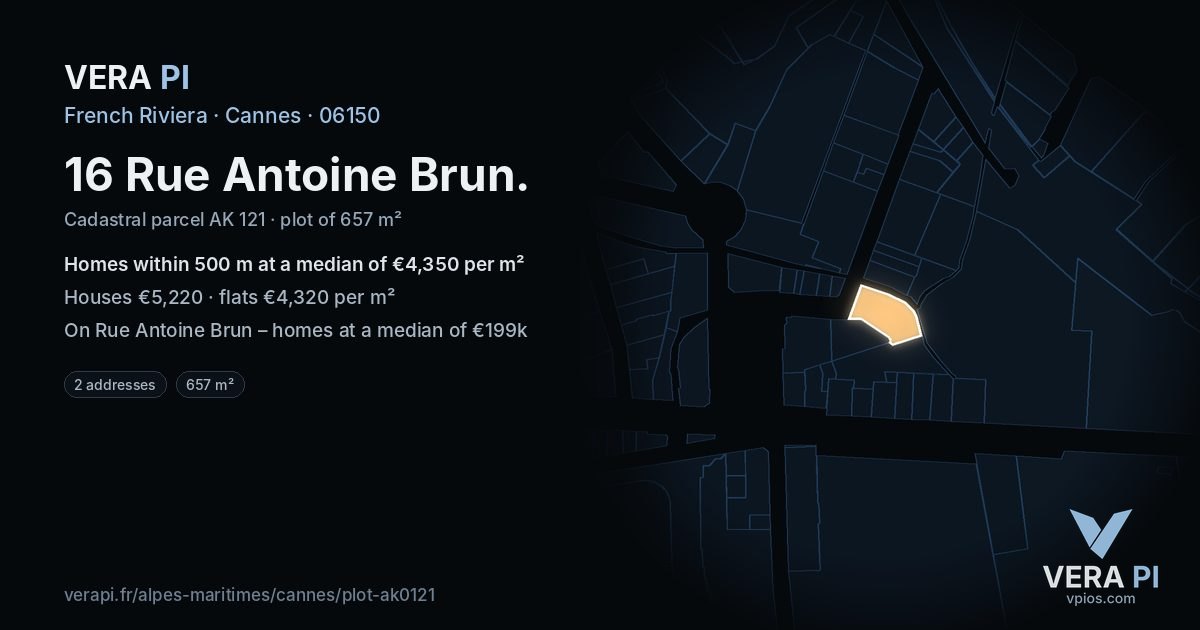 16 Rue Antoine Brun, Cannes at night – the plot lit, the parcels around coloured by the prices near them