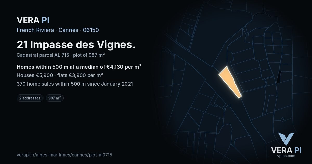 21 Impasse des Vignes, Cannes at night – the plot lit, the parcels around coloured by the prices near them