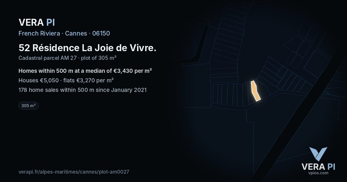 52 Résidence La Joie de Vivre, Cannes at night – the plot lit, the parcels around coloured by the prices near them