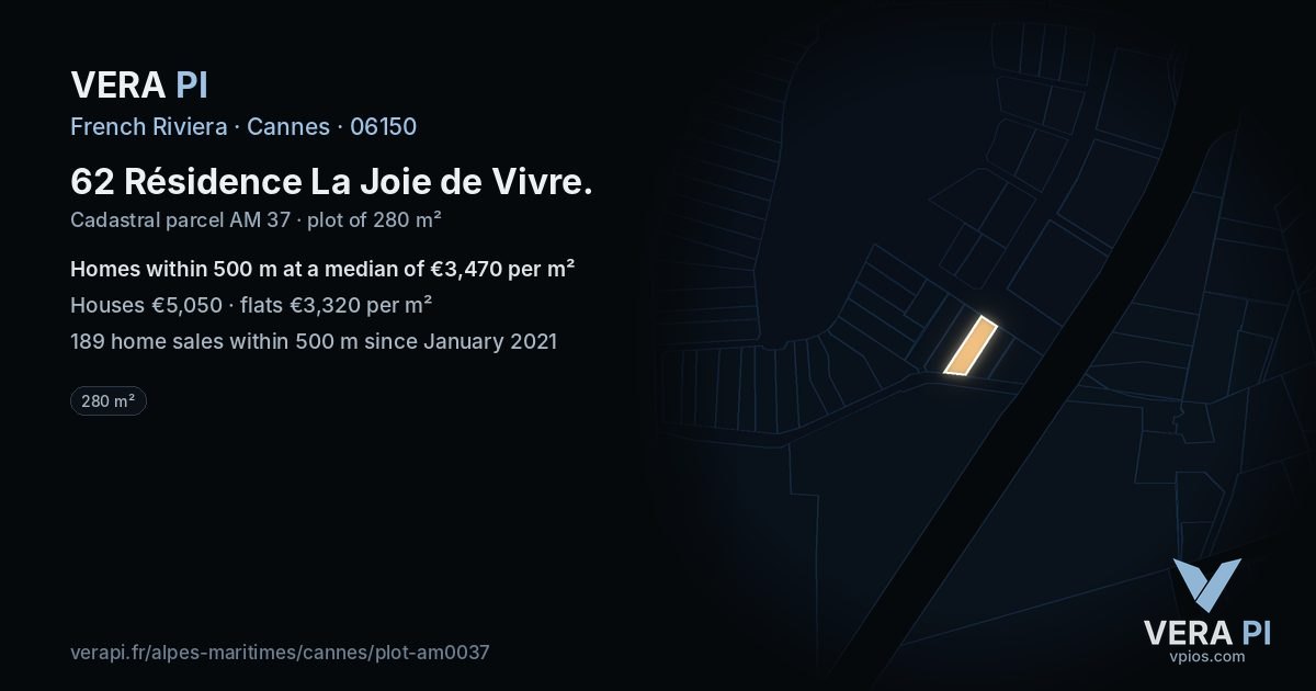 62 Résidence La Joie de Vivre, Cannes at night – the plot lit, the parcels around coloured by the prices near them