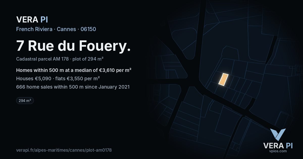 7 Rue du Fouery, Cannes at night – the plot lit, the parcels around coloured by the prices near them