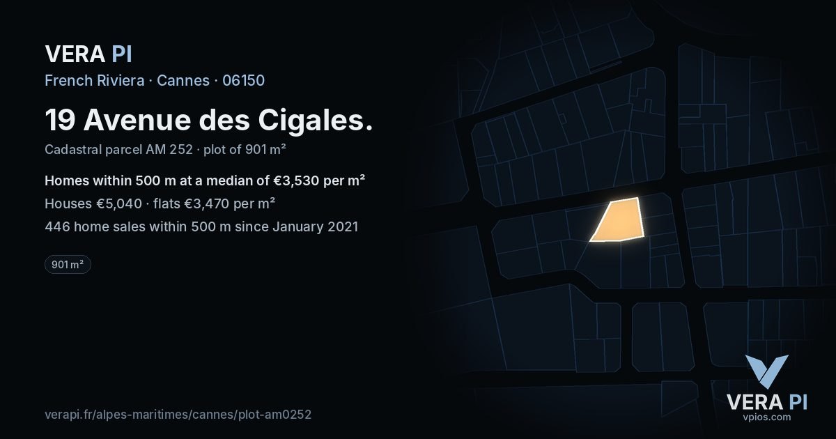 19 Avenue des Cigales, Cannes at night – the plot lit, the parcels around coloured by the prices near them