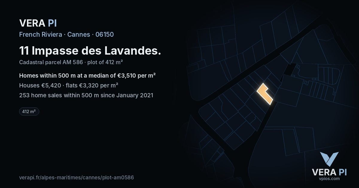 11 Impasse des Lavandes, Cannes at night – the plot lit, the parcels around coloured by the prices near them