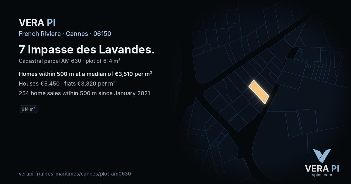 7 Impasse des Lavandes, Cannes at night – the plot lit, the parcels around coloured by the prices near them