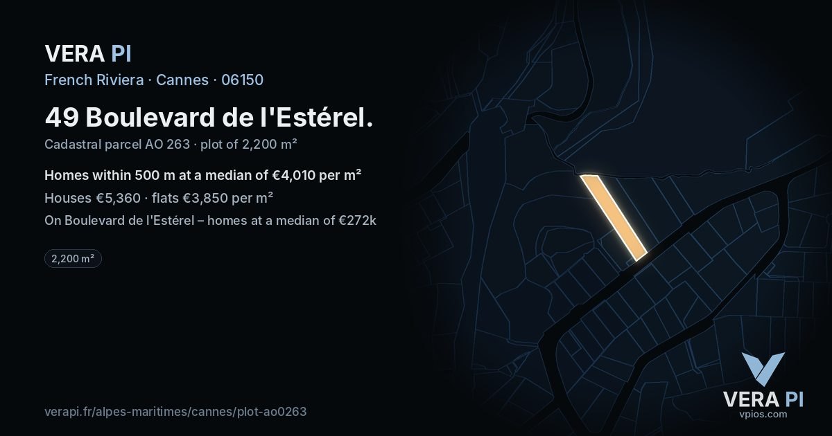 49 Boulevard de l'Estérel, Cannes at night – the plot lit, the parcels around coloured by the prices near them