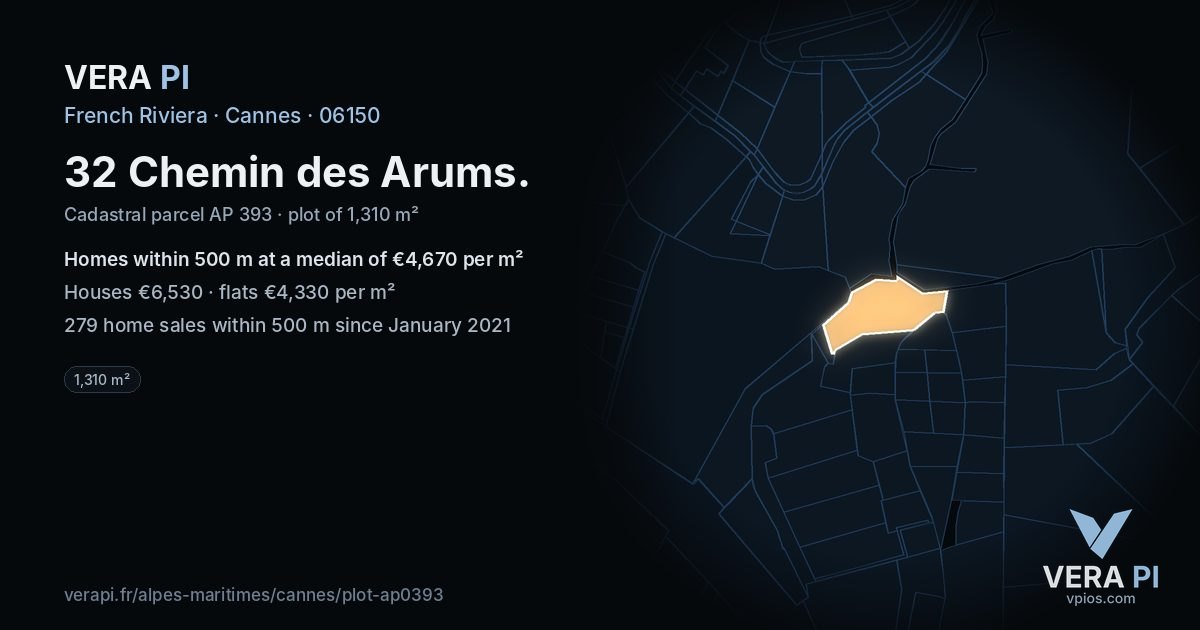 32 Chemin des Arums, Cannes at night – the plot lit, the parcels around coloured by the prices near them