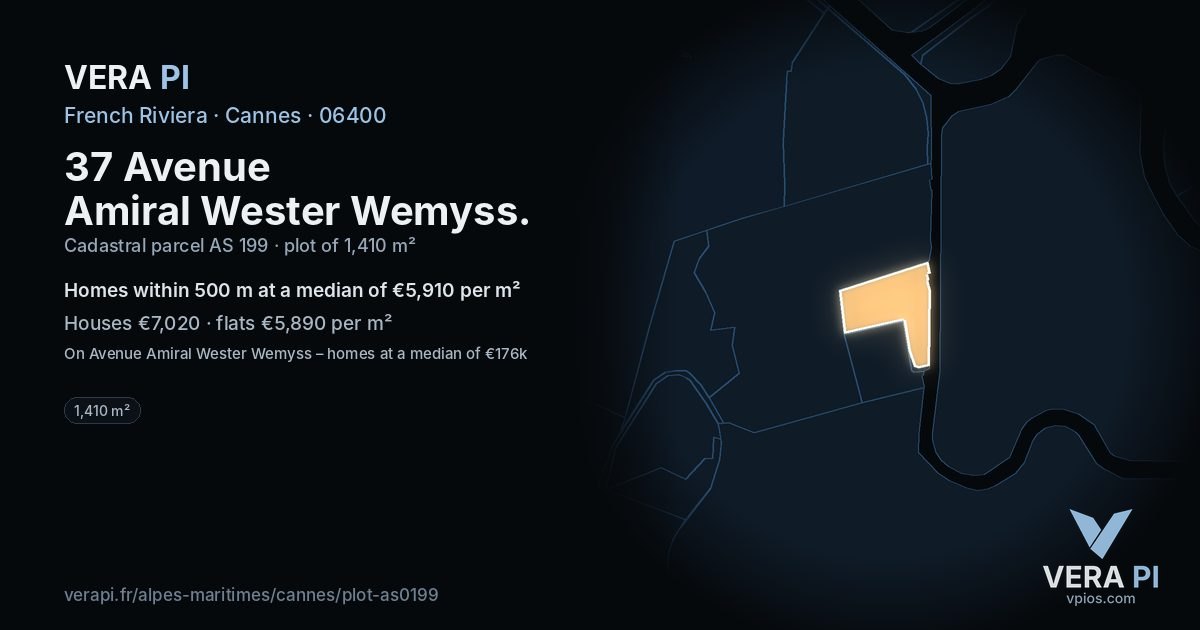 37 Avenue Amiral Wester Wemyss, Cannes at night – the plot lit, the parcels around coloured by the prices near them