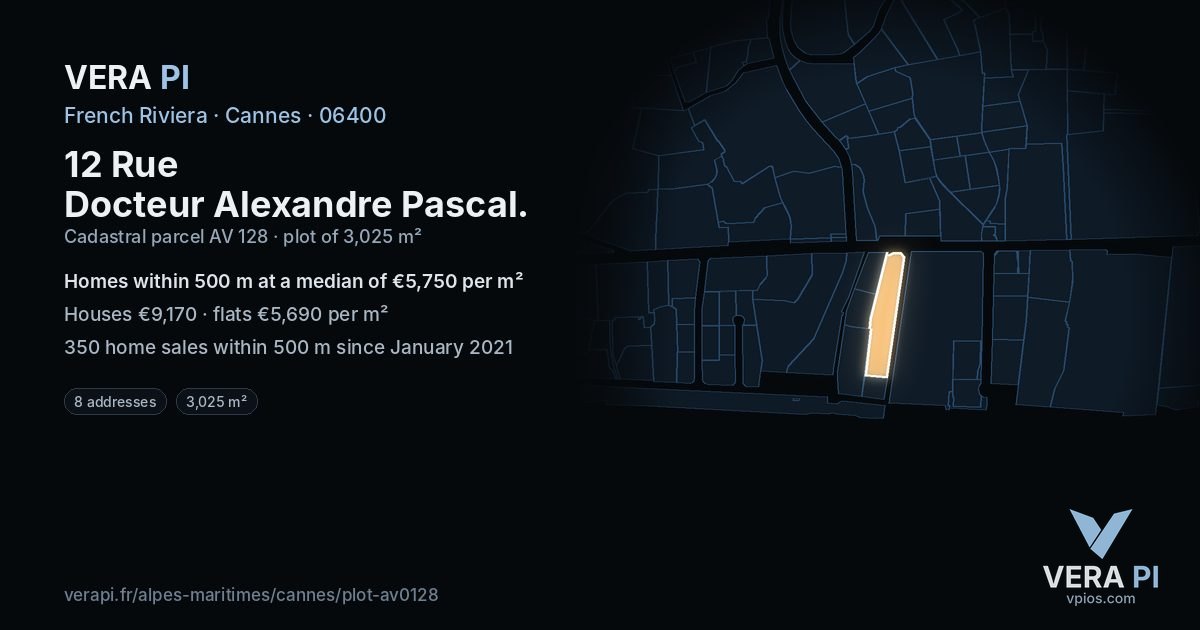 12 Rue Docteur Alexandre Pascal, Cannes at night – the plot lit, the parcels around coloured by the prices near them
