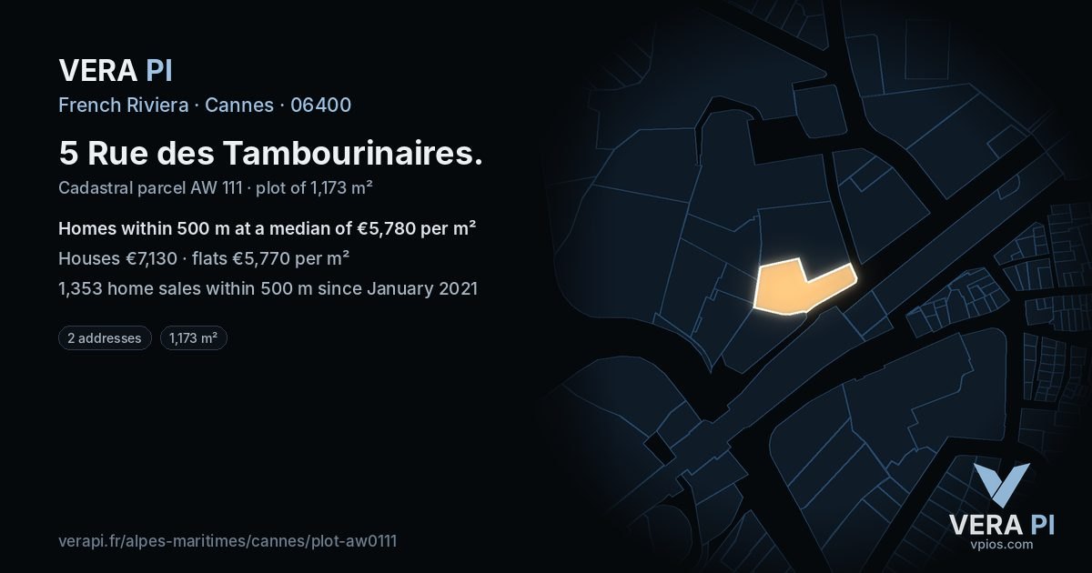 5 Rue des Tambourinaires, Cannes at night – the plot lit, the parcels around coloured by the prices near them