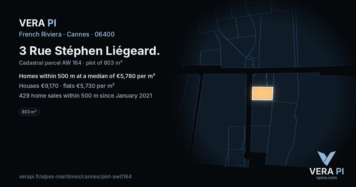 3 Rue Stéphen Liégeard, Cannes at night – the plot lit, the parcels around coloured by the prices near them