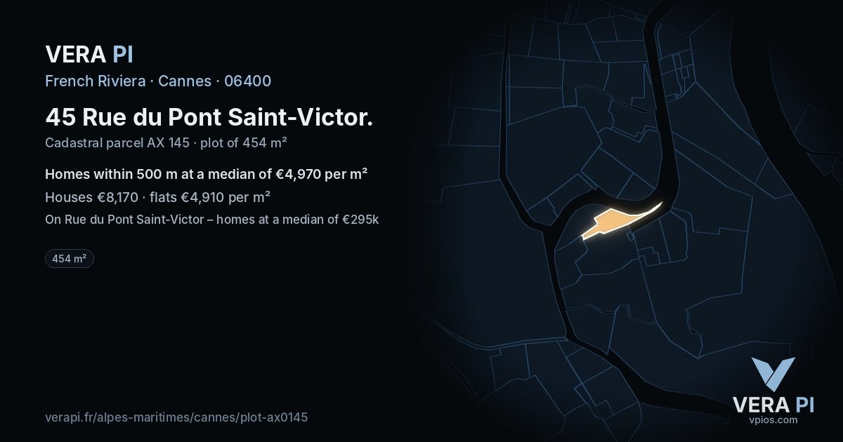 45 Rue du Pont Saint-Victor, Cannes at night – the plot lit, the parcels around coloured by the prices near them