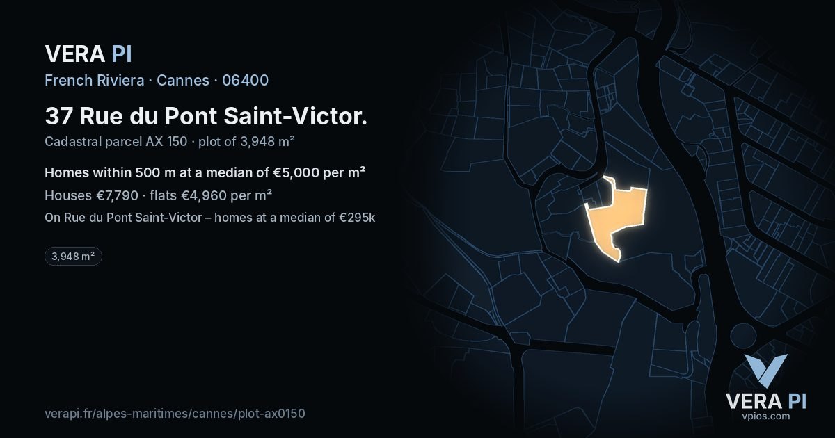 37 Rue du Pont Saint-Victor, Cannes at night – the plot lit, the parcels around coloured by the prices near them