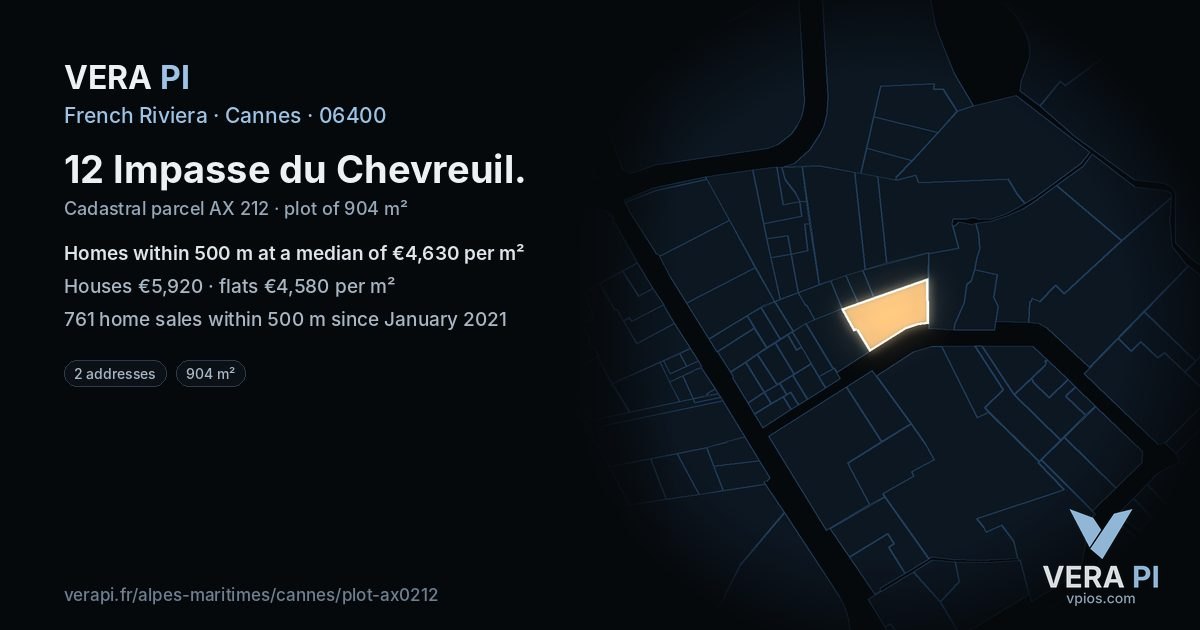 12 Impasse du Chevreuil, Cannes at night – the plot lit, the parcels around coloured by the prices near them