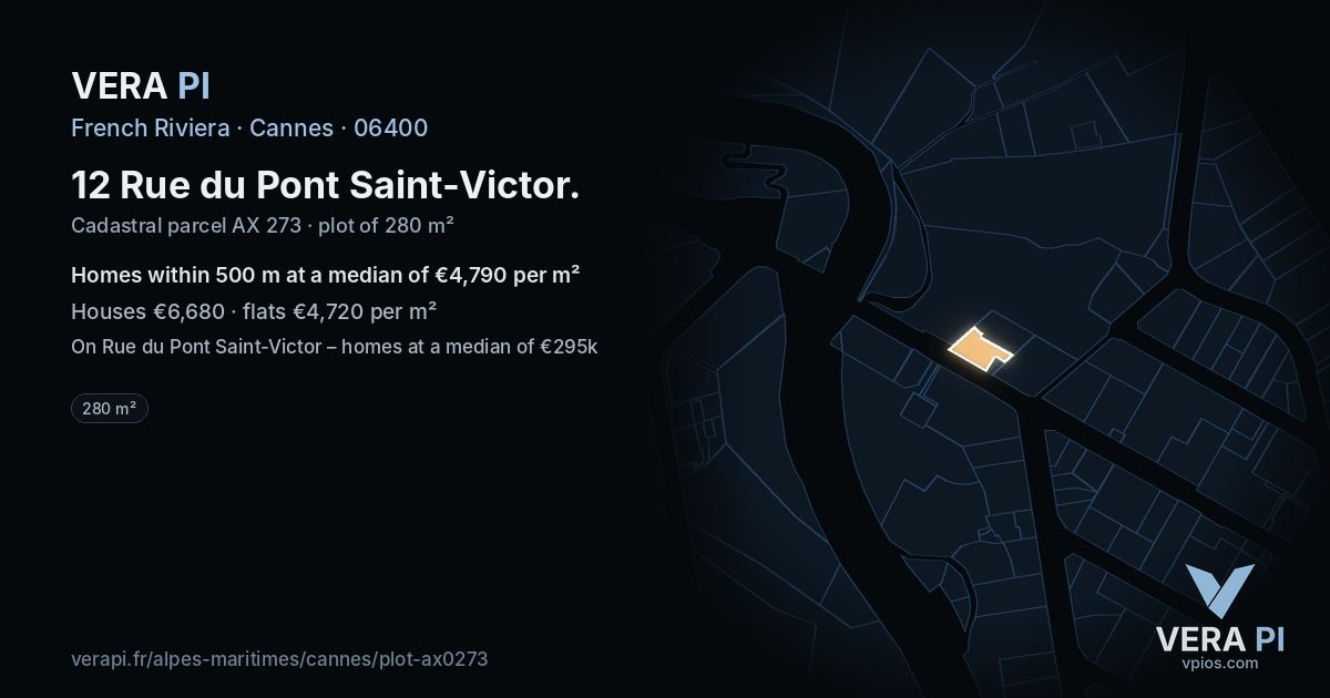 12 Rue du Pont Saint-Victor, Cannes at night – the plot lit, the parcels around coloured by the prices near them
