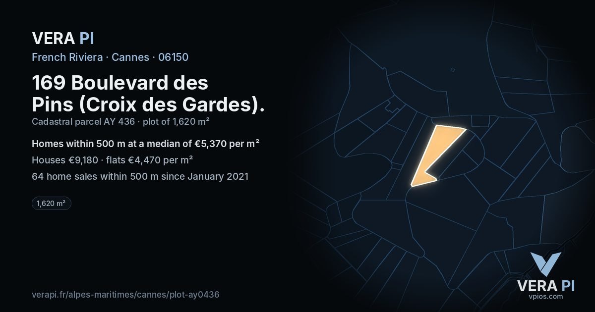 169 Boulevard des Pins (Croix des Gardes), Cannes at night – the plot lit, the parcels around coloured by the prices near them