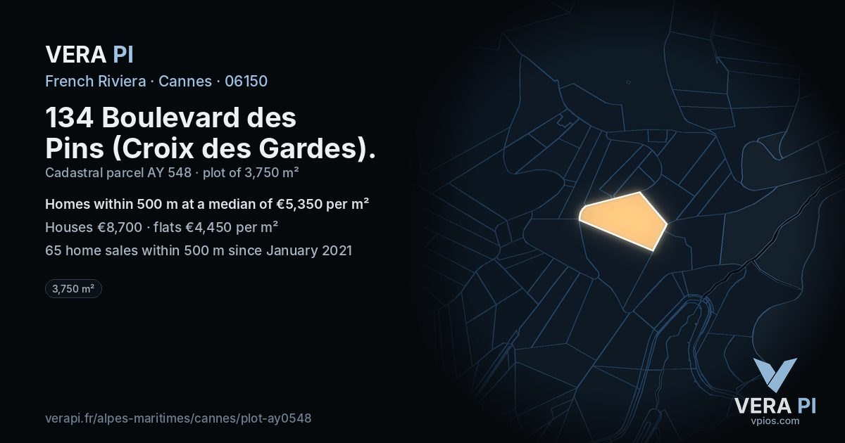 134 Boulevard des Pins (Croix des Gardes), Cannes at night – the plot lit, the parcels around coloured by the prices near them