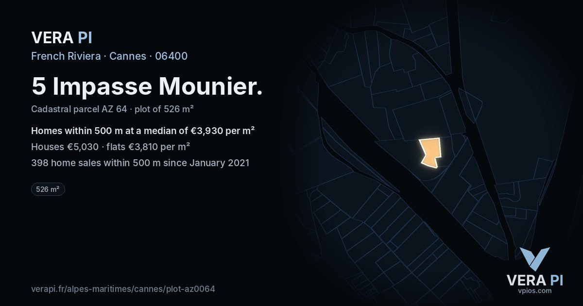 5 Impasse Mounier, Cannes at night – the plot lit, the parcels around coloured by the prices near them