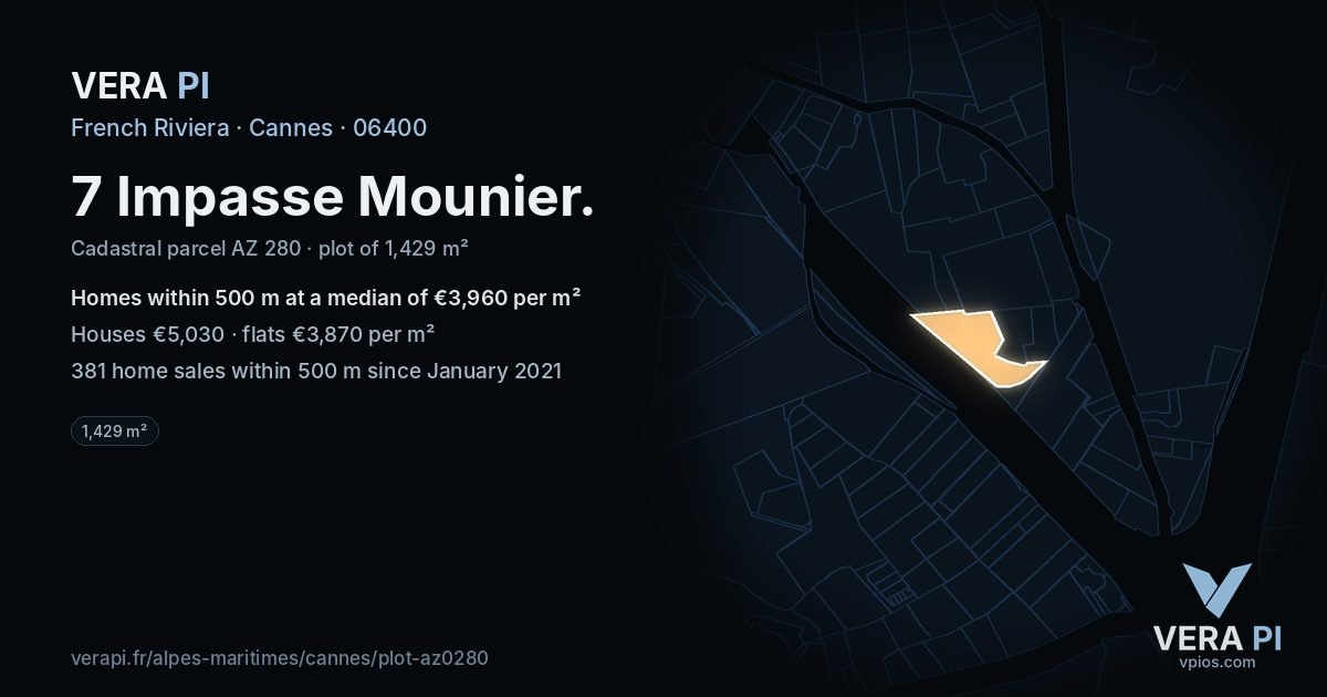 7 Impasse Mounier, Cannes at night – the plot lit, the parcels around coloured by the prices near them