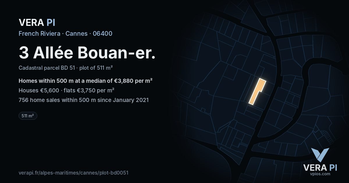 3 Allée Bouan-er, Cannes at night – the plot lit, the parcels around coloured by the prices near them