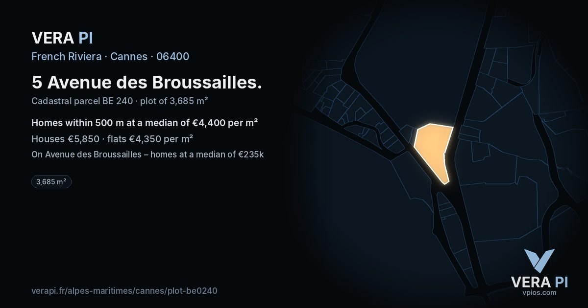 5 Avenue des Broussailles, Cannes at night – the plot lit, the parcels around coloured by the prices near them