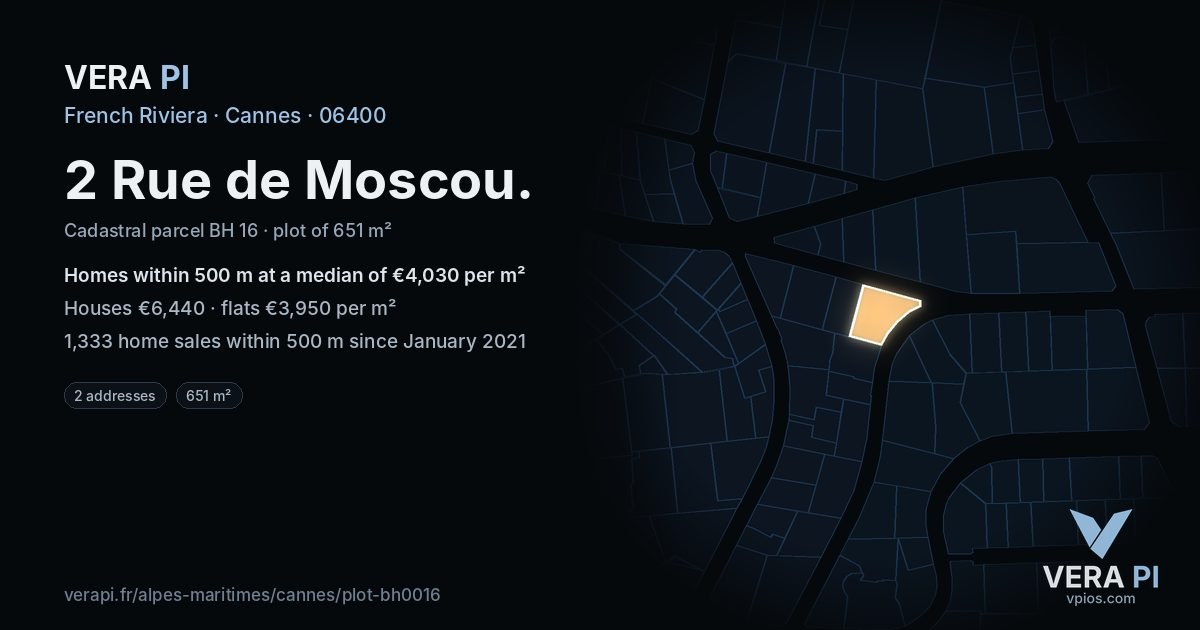 2 Rue de Moscou, Cannes at night – the plot lit, the parcels around coloured by the prices near them