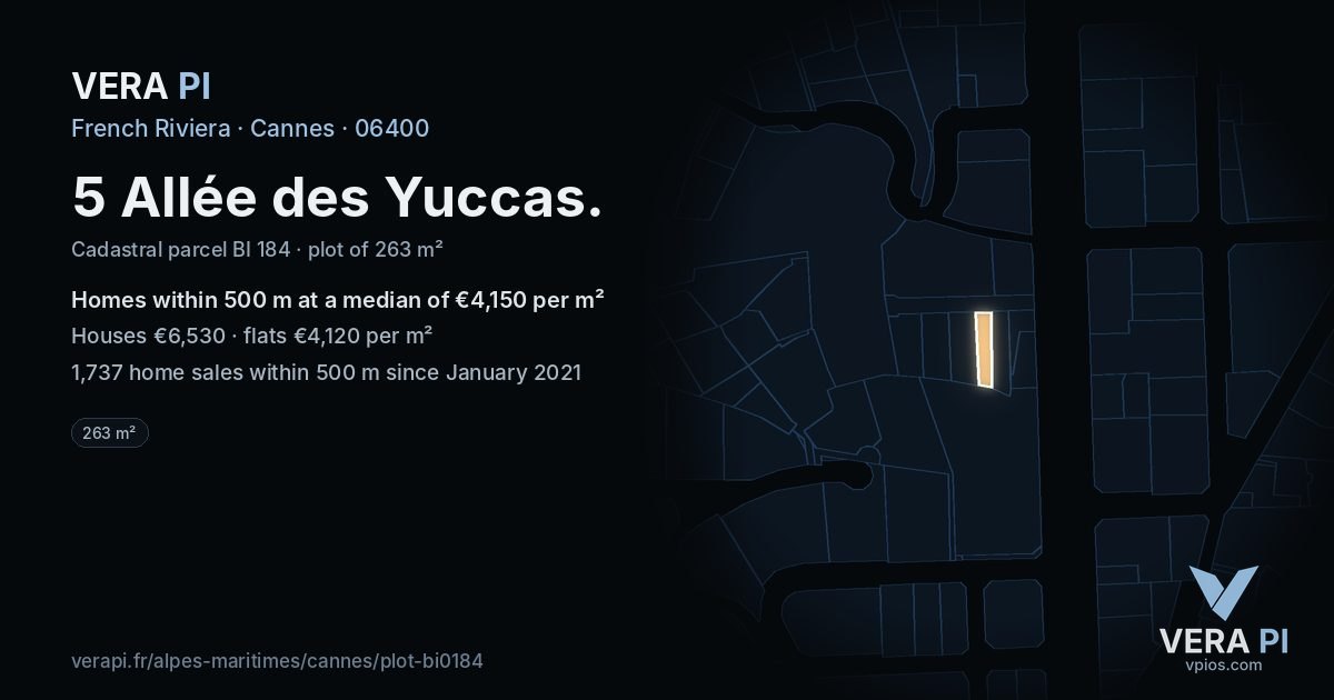 5 Allée des Yuccas, Cannes at night – the plot lit, the parcels around coloured by the prices near them