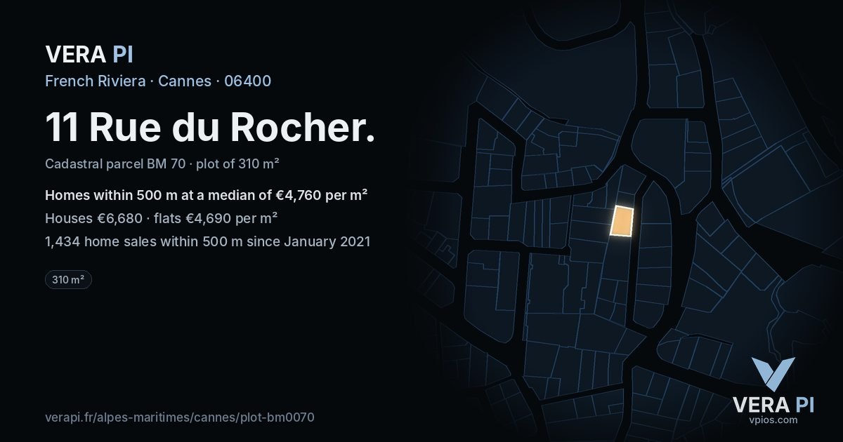 11 Rue du Rocher, Cannes at night – the plot lit, the parcels around coloured by the prices near them