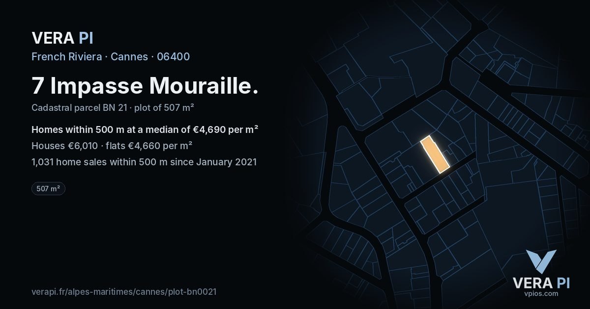 7 Impasse Mouraille, Cannes at night – the plot lit, the parcels around coloured by the prices near them