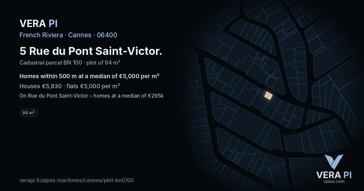 5 Rue du Pont Saint-Victor, Cannes at night – the plot lit, the parcels around coloured by the prices near them