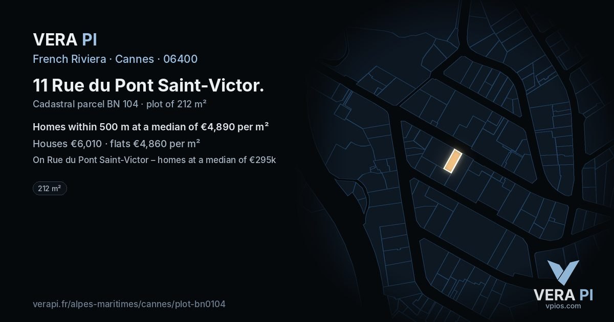 11 Rue du Pont Saint-Victor, Cannes at night – the plot lit, the parcels around coloured by the prices near them