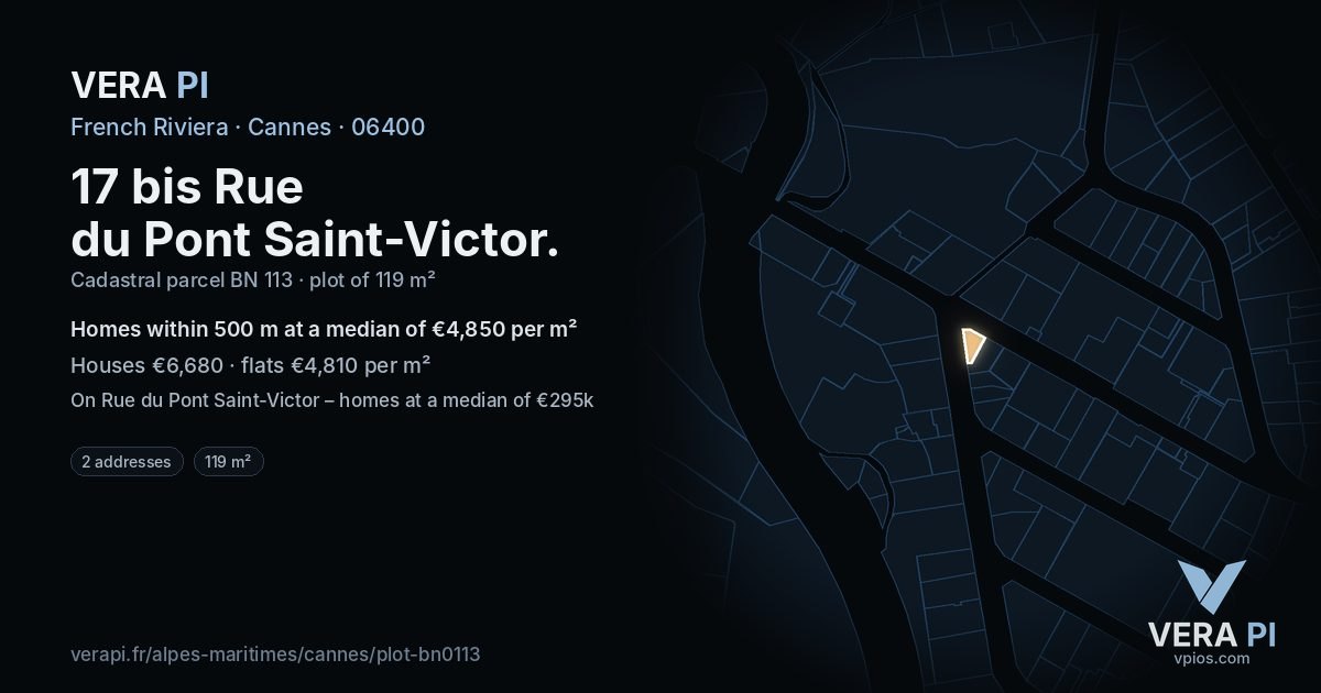 17 bis Rue du Pont Saint-Victor, Cannes at night – the plot lit, the parcels around coloured by the prices near them