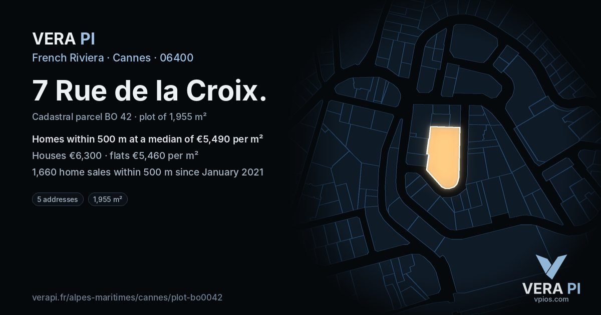 7 Rue de la Croix, Cannes at night – the plot lit, the parcels around coloured by the prices near them