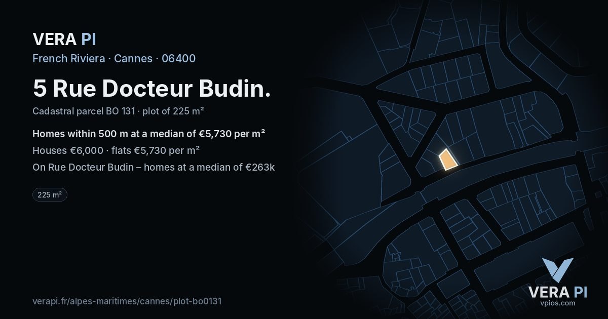 5 Rue Docteur Budin, Cannes at night – the plot lit, the parcels around coloured by the prices near them